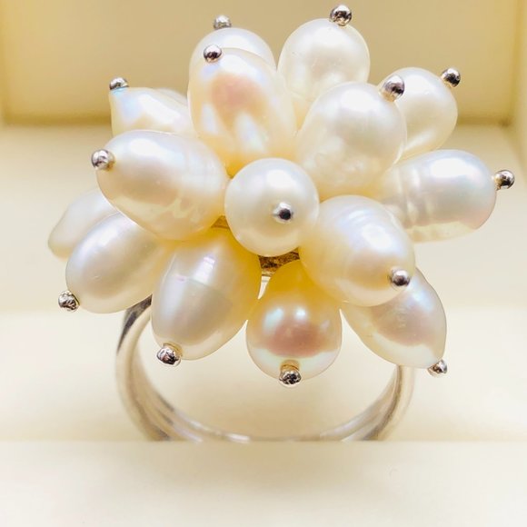Artisan Sterling Silver Pearl Earrings & Cluster Pearl Ring Size 5 - 18.2 Grams - Picture 14 of 16
